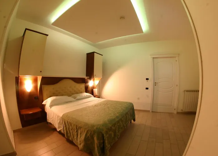 Hotel Chic