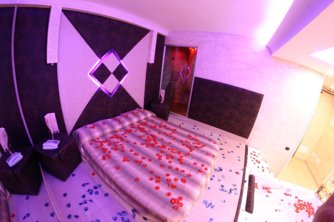 Chic 3*