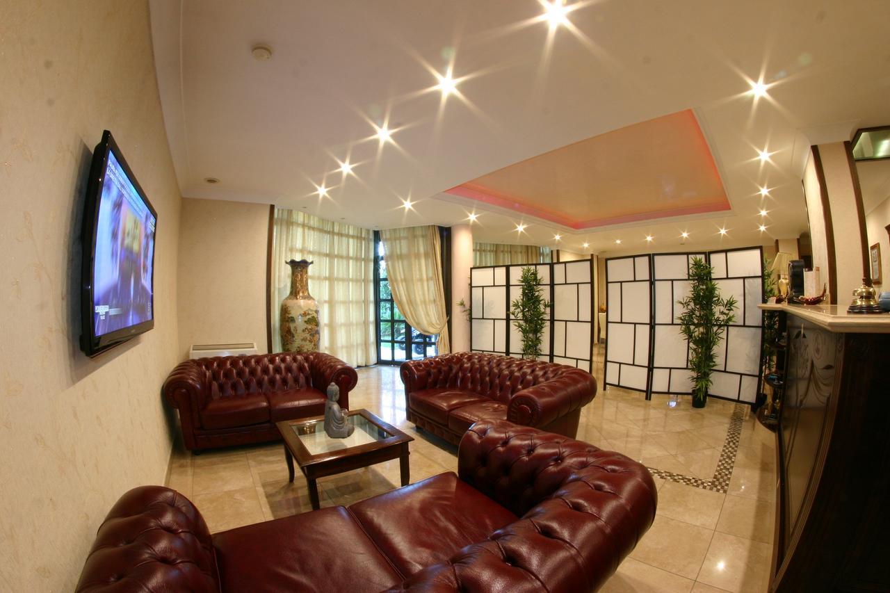 Hotel Chic