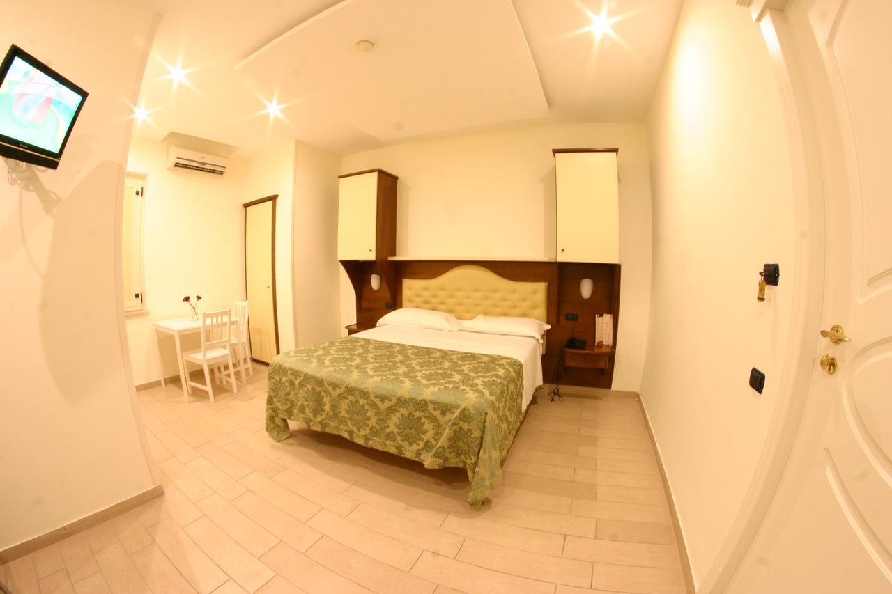 Hotel Chic 3*